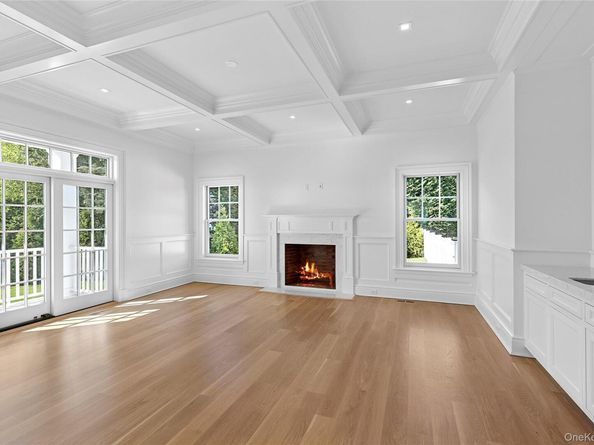 44 Club Lane, Remsenburg NY 11960