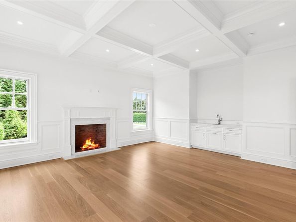 44 Club Lane, Remsenburg NY 11960