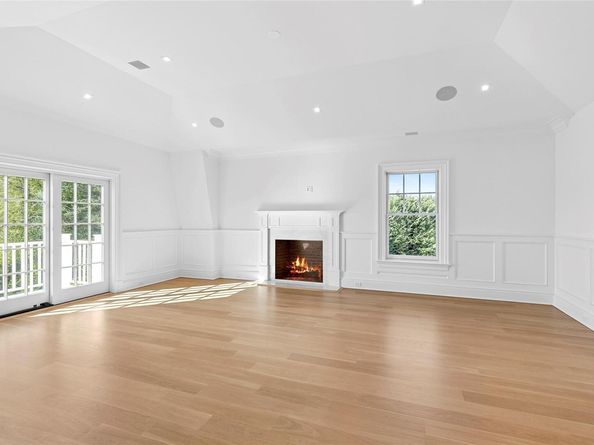 44 Club Lane, Remsenburg NY 11960