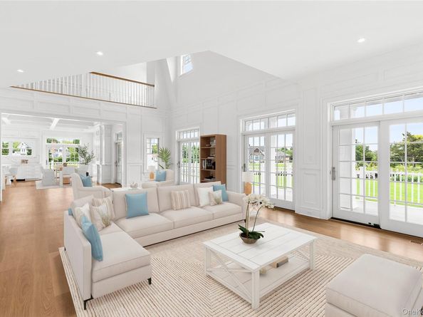 44 Club Lane, Remsenburg NY 11960