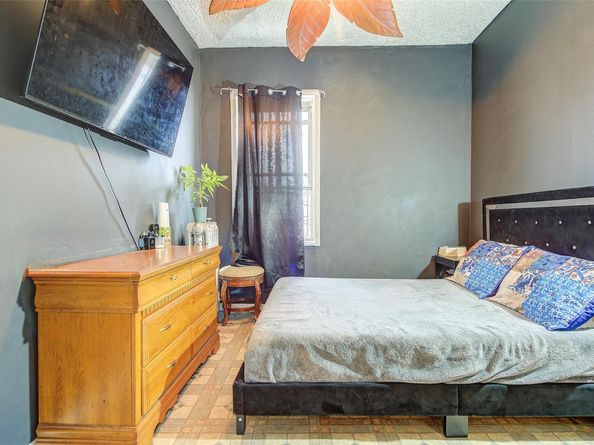 9 Adler Place, Brooklyn NY 11208