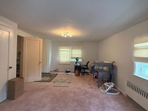 61 gateway rockville center, Rockville Centre NY 11570