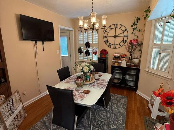 61 gateway rockville center, Rockville Centre NY 11570