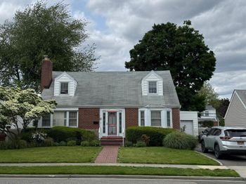 61 gateway rockville center