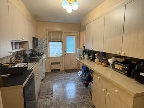 61 gateway rockville center, Rockville Centre NY 11570