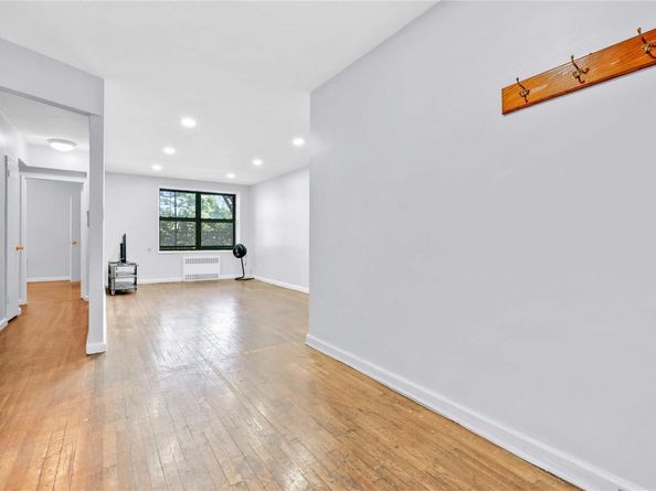 25-11 Union Street 2/A, Flushing NY 11354