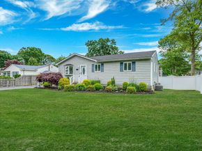 80 Breston Drive E, Shirley NY 11967