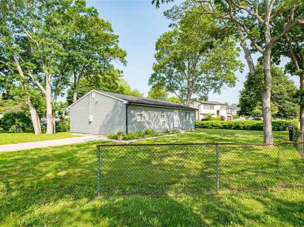 1350 Islip Avenue, Brentwood NY 11717