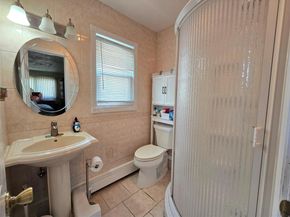 9 Nolan Court, Hauppauge NY 11788