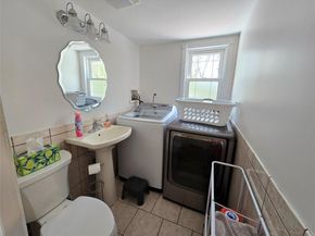 9 Nolan Court, Hauppauge NY 11788