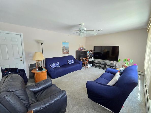 9 Nolan Court, Hauppauge NY 11788