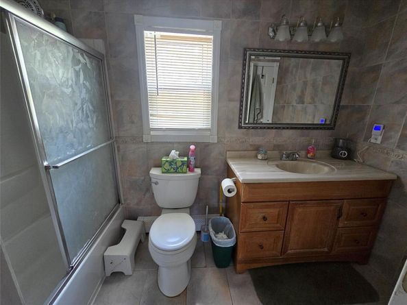 9 Nolan Court, Hauppauge NY 11788