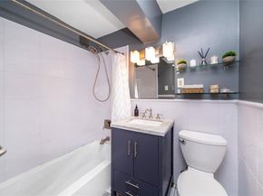 241-20 Northern 5E, Douglaston NY 11362
