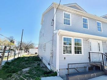 903 Hicksville Road