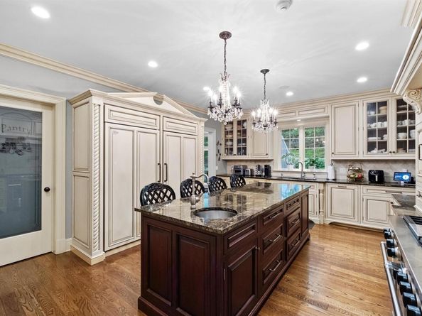 7 Ridgeview Circle, Armonk NY 10504