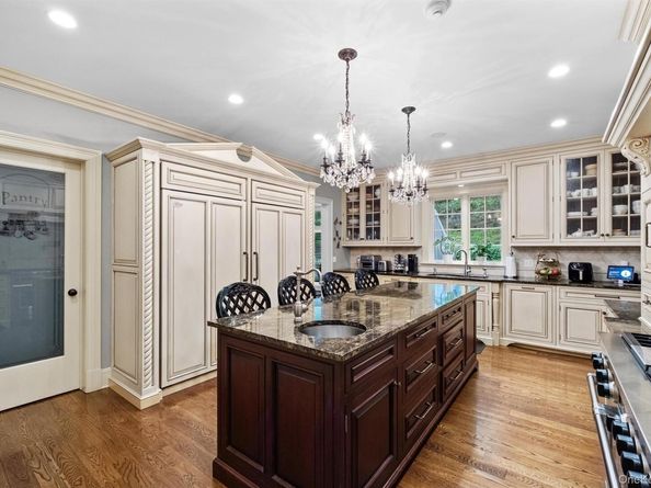 7 Ridgeview Circle, Armonk NY 10504