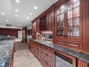 7 Ridgeview Circle, Armonk NY 10504