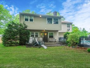 12 Grand Canyon Lane, Coram NY 11727