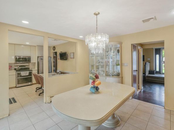 12 Grand Canyon Lane, Coram NY 11727