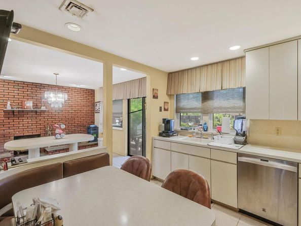 12 Grand Canyon Lane, Coram NY 11727