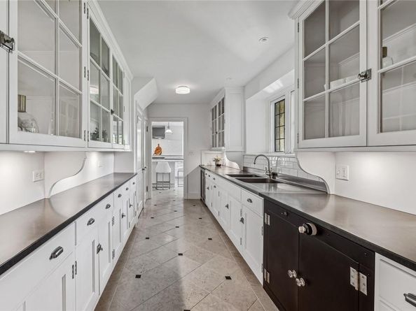 3 Loden Lane, Purchase NY 10577