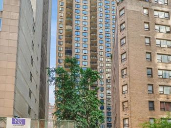 211 E 46th Street