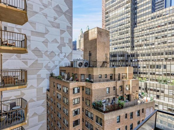211 E 46th Street 14E, New York (Manhattan) NY 10017