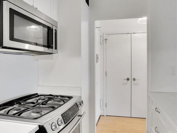 211 E 46th Street 14E, New York (Manhattan) NY 10017