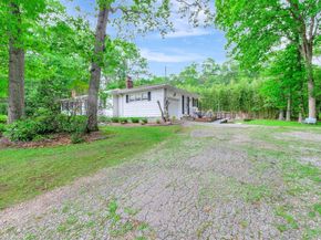 1431 Motor Parkway, Hauppauge NY 11788