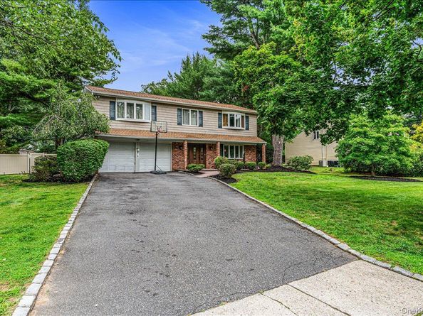 68 Butterfield Drive, Greenlawn NY 11740