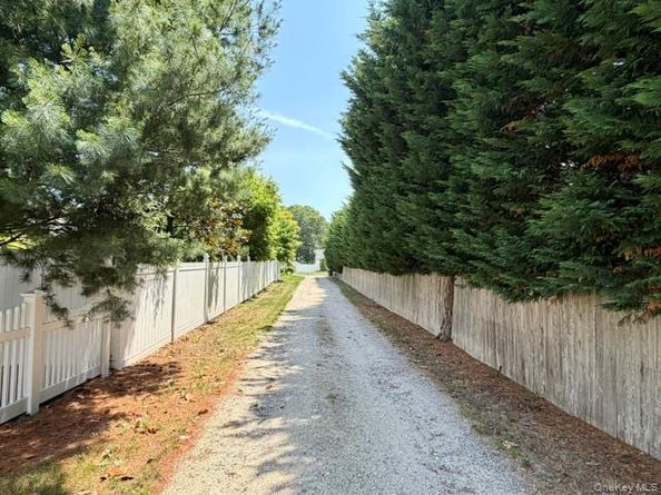 15 Comet Place, Patchogue NY 11772