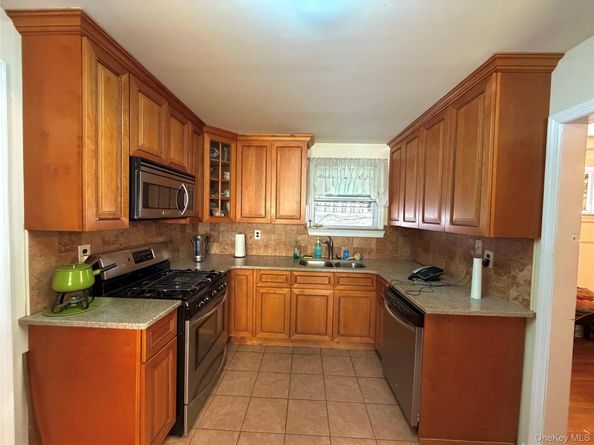 59-41 161st Street, Fresh Meadows NY 11365