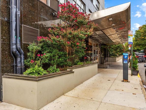 125-10 Queens Boulevard 716, Kew Gardens NY 11415