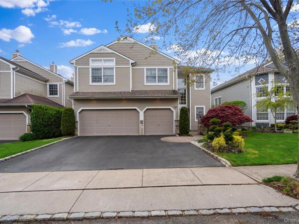 179 Sagamore Drive, Plainview NY 11803