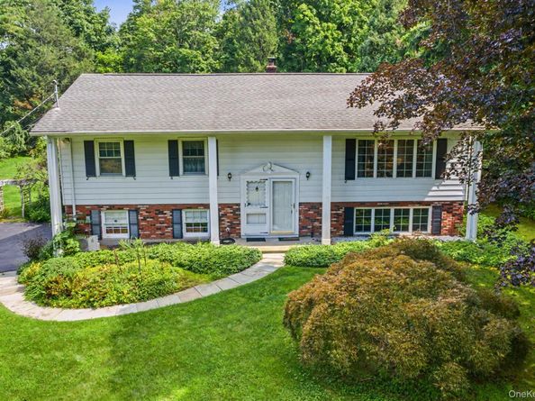 1564 Old Baldwin Road, Yorktown Heights NY 10598