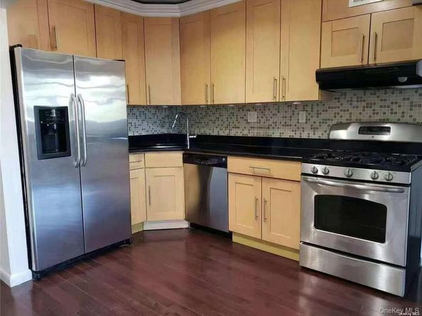 36-41 169th Street 3C, Flushing NY 11358