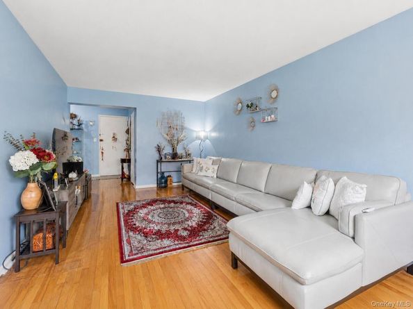 99-10 60th Avenue 5B, Corona NY 11368