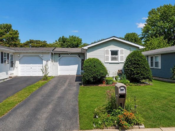28 Greenwood Boulevard, Manorville NY 11949