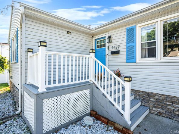 1477 6th Street, West Babylon NY 11704