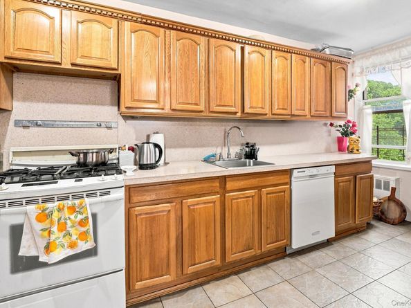 74-45 Yellowstone Boulevard 5G, Rego Park NY 11374