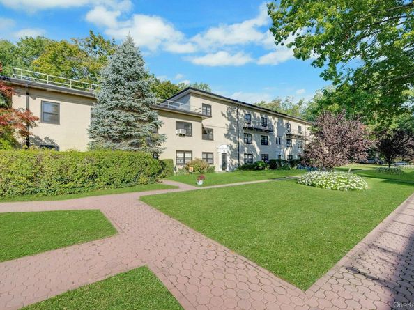 26 Manchester Road 2L, Eastchester NY 10709