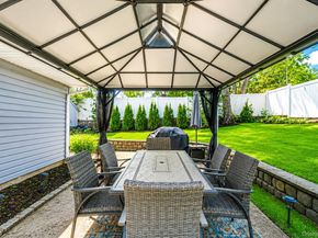 16 Valley Street, Ronkonkoma NY 11779