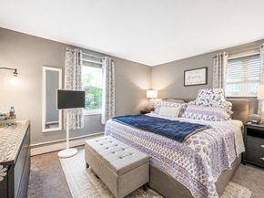 16 Valley Street, Ronkonkoma NY 11779