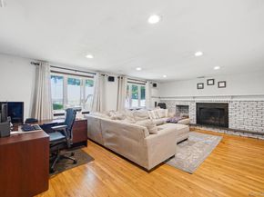 16 Valley Street, Ronkonkoma NY 11779