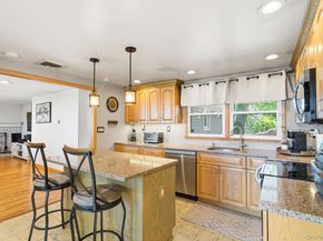 16 Valley Street, Ronkonkoma NY 11779