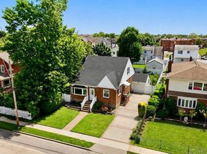 27 Alice Court, East Rockaway NY 11518
