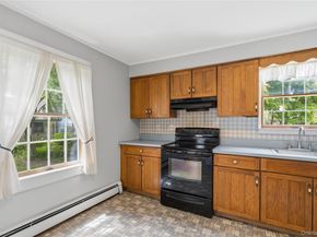 4 Russett Lane, Great River NY 11739