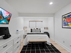 39 Chestnut Lane, Woodbury NY 11797