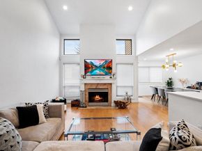 39 Chestnut Lane, Woodbury NY 11797