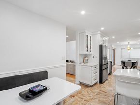 39 Chestnut Lane, Woodbury NY 11797